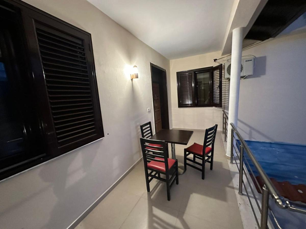 בראט Elby Apartments מראה חיצוני תמונה